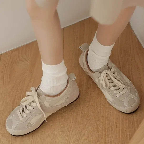 2024 Spring and Autumn Hot Selling New Flat Inside Increase Board Shoes Women Round Head Casual Shoes Sneaker Platform Shoes