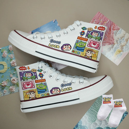 Buzz Lightyear Winnie the Pooh Strawberry Bear student couple casual shoes for men Autumn new high top canvas shoes for women